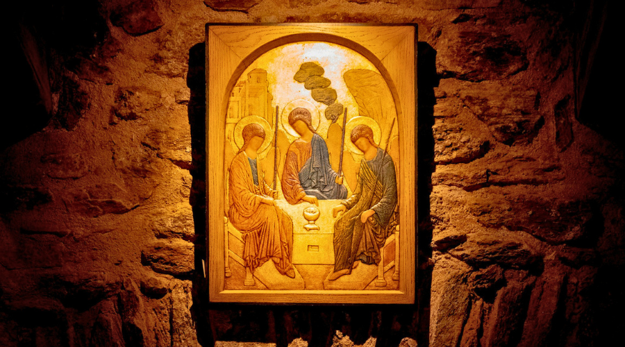 Holy Trinity" or the "Hospitality of Abraham - Glória do Pai em Inglês
